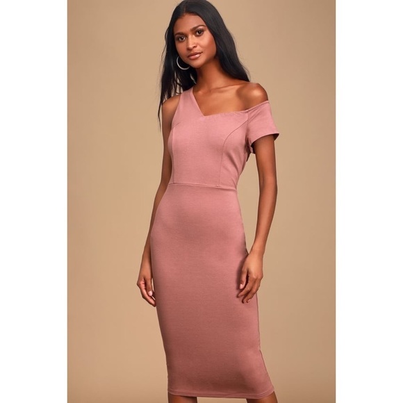 Lulu’s “Deja Vu” Mauve Off Shoulder Midi Dress - Picture 4 of 10